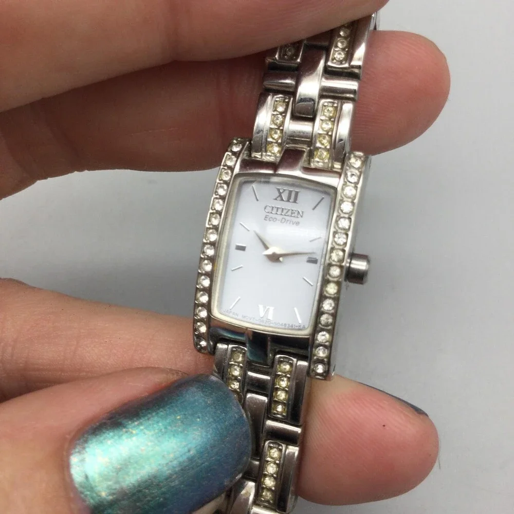 Citizen Eco-Drive Womens Watch 15mm Crystals G620-S028710 Stainless 6.5